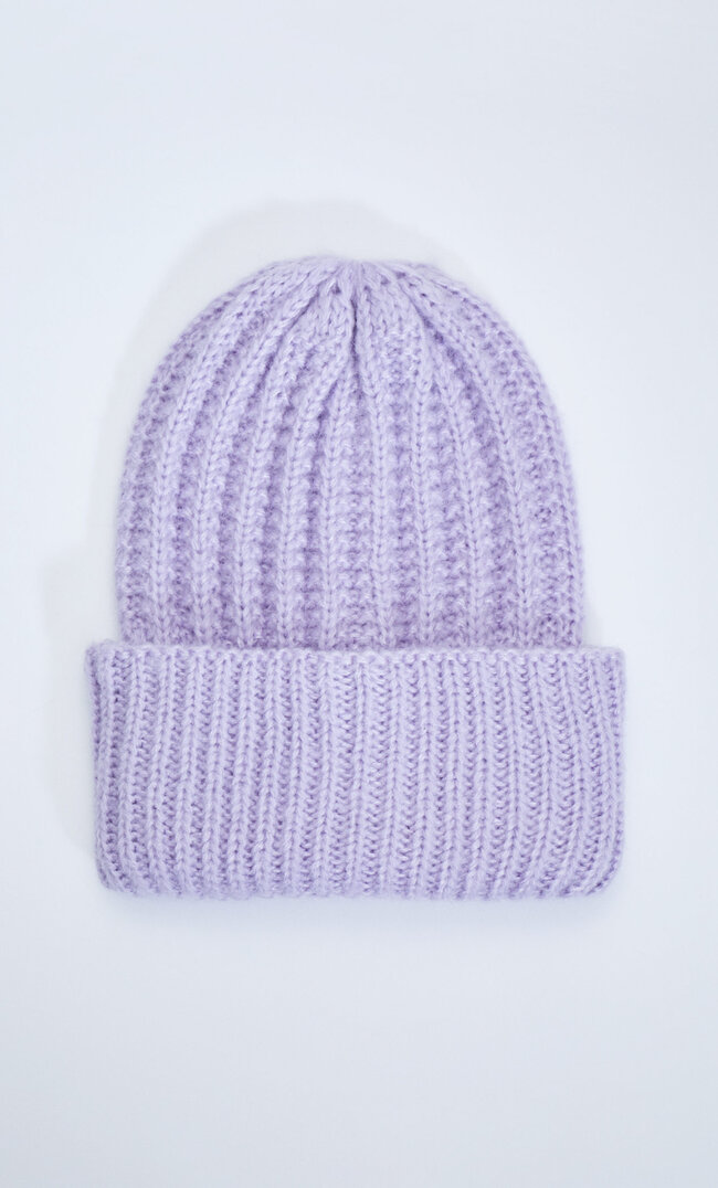 

Stradivarius Beanie Lila 103
