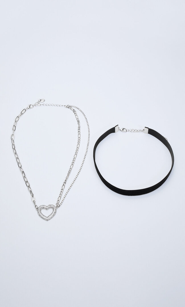 

Stradivarius 2er-Set Choker Mit Strass-Herz Grau M