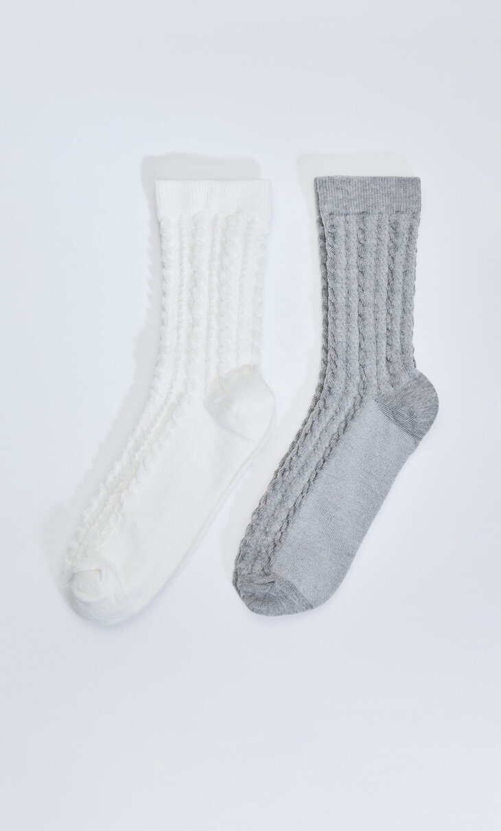 2-pack of cable knit socks