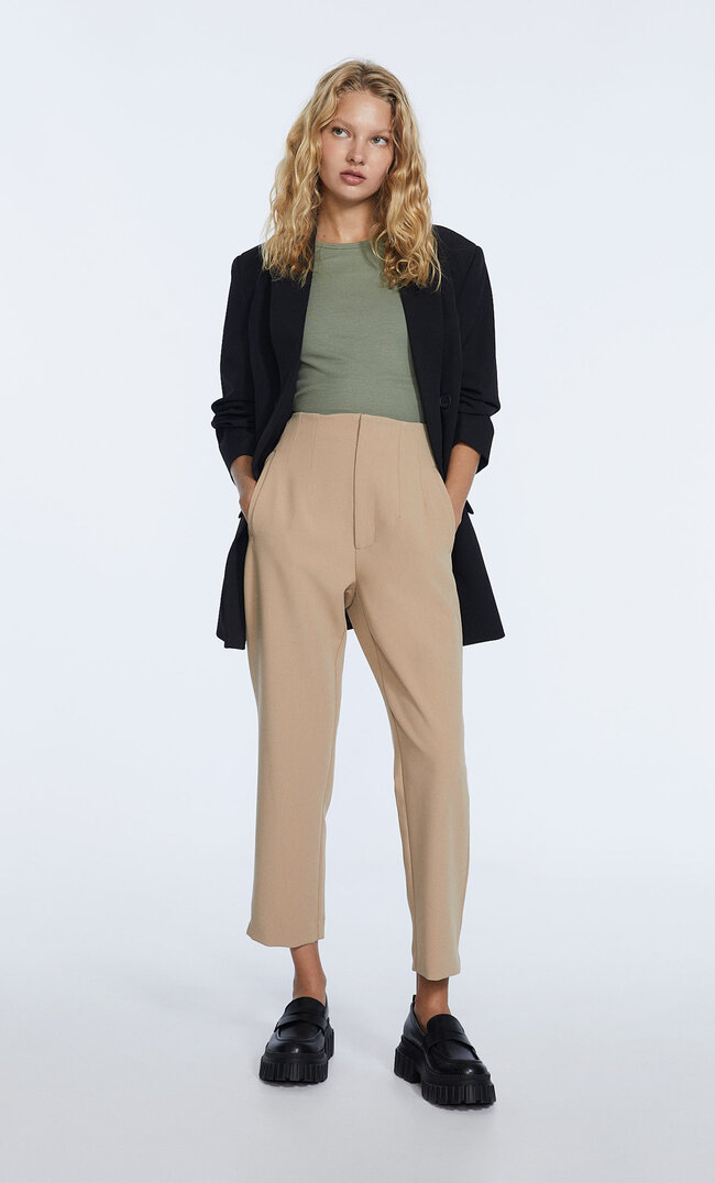 

Stradivarius Stoff-Bundfaltenhose Steingrau 36