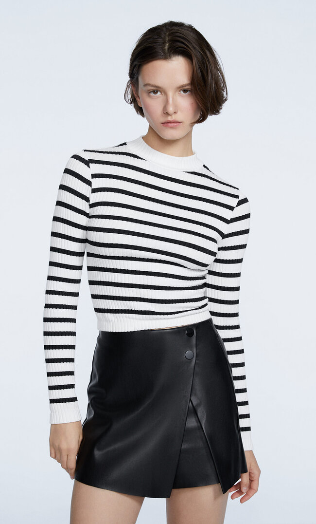 

Stradivarius Jupe-Short Portefeuille Similicuir Noir 42