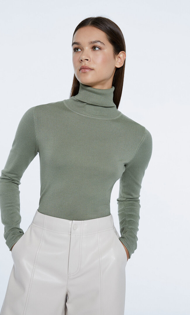 

Stradivarius Rollkragenpullover Khaki M