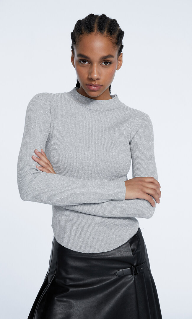

Stradivarius Pullover Mit Halbhohem Rollkragen Und Abgerundetem Saum Grau Xxs