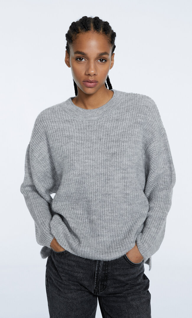 

Stradivarius Gestrickter Filzpullover Grau Melange M