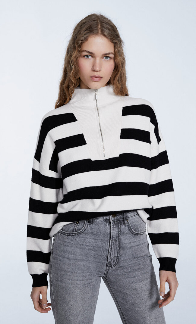 

Stradivarius Pullover Mit Reißverschluss Ecru Xl