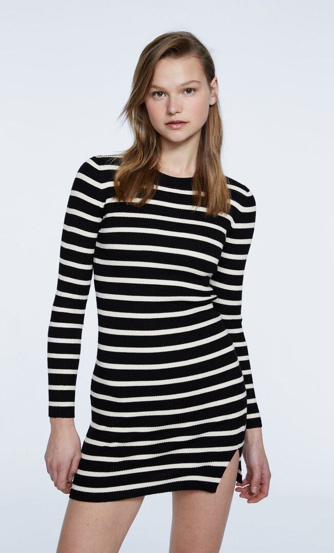 

Stradivarius Strickkleid Mit Rundausschnitt Ecru Xs