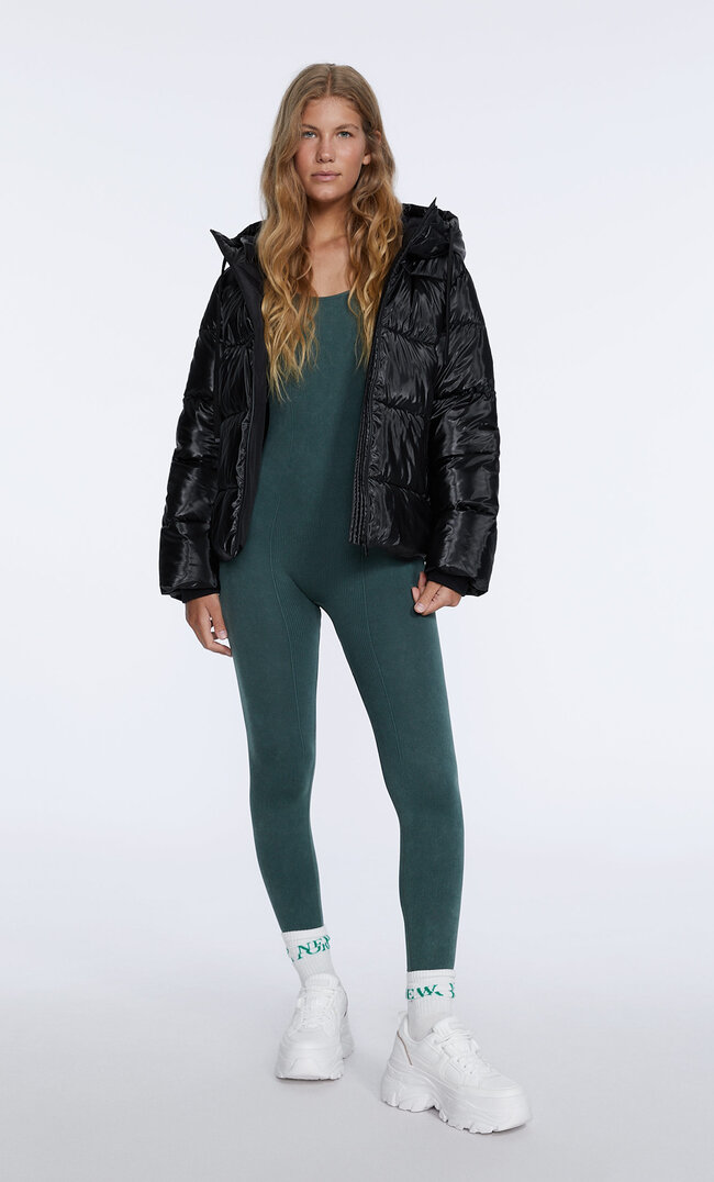 

Stradivarius Steppjacke Mit Wet Effect Schwarz Xs