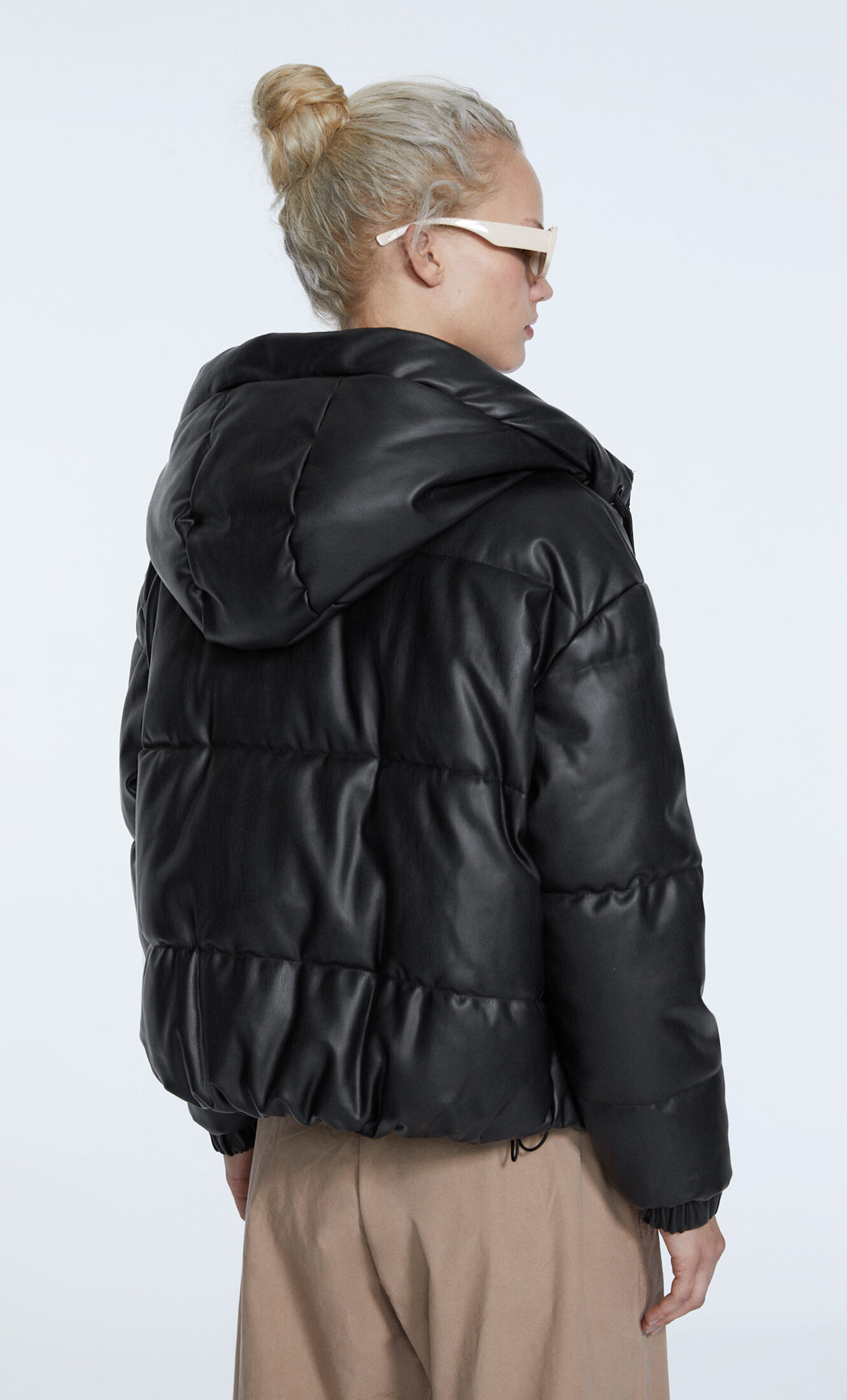 black puffer jacket stradivarius