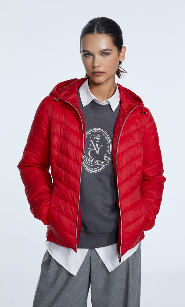 Stradivarius Steppjacke Mit Kapuze Rot S