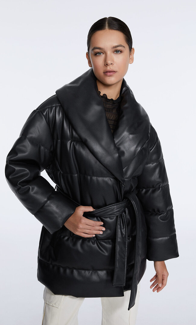 

Stradivarius Blouson En Similicuir Avec Ceinture Et Col Enveloppant Noir L