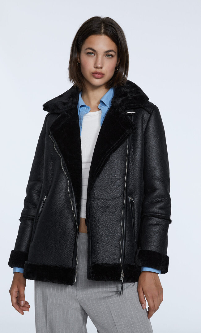 

Stradivarius Kurtka Biker Z Dwustronnym Wykończeniem Czarny M