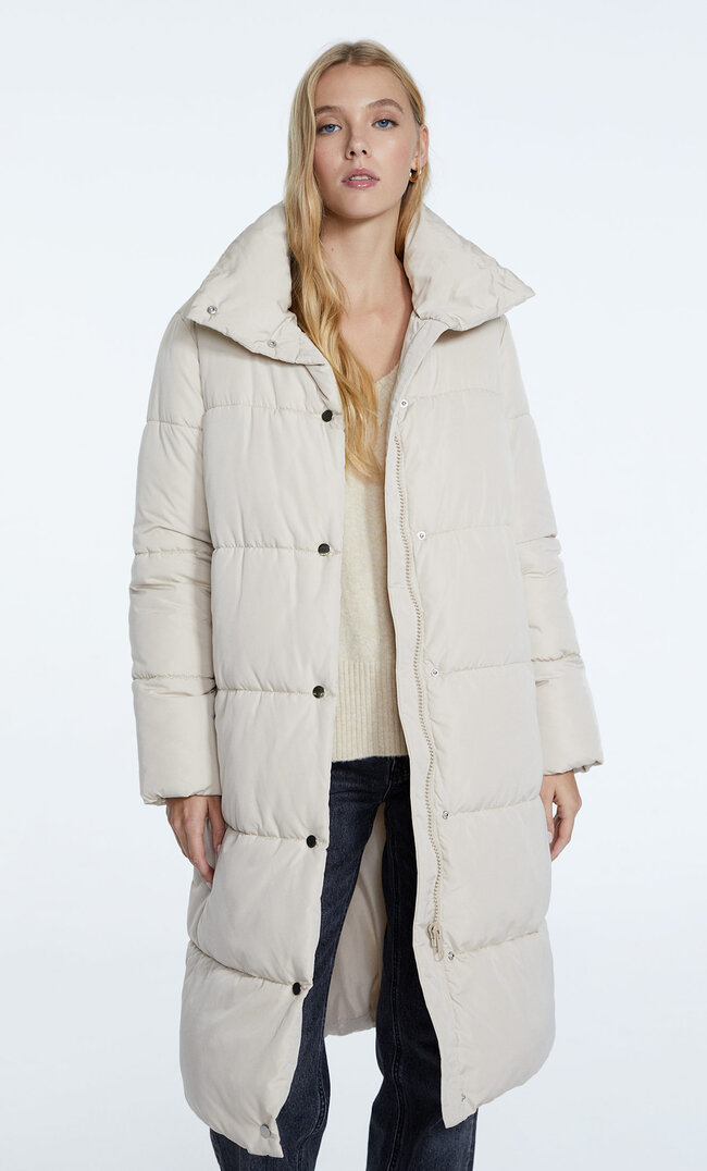 

Stradivarius Steppmantel Vanille Xl
