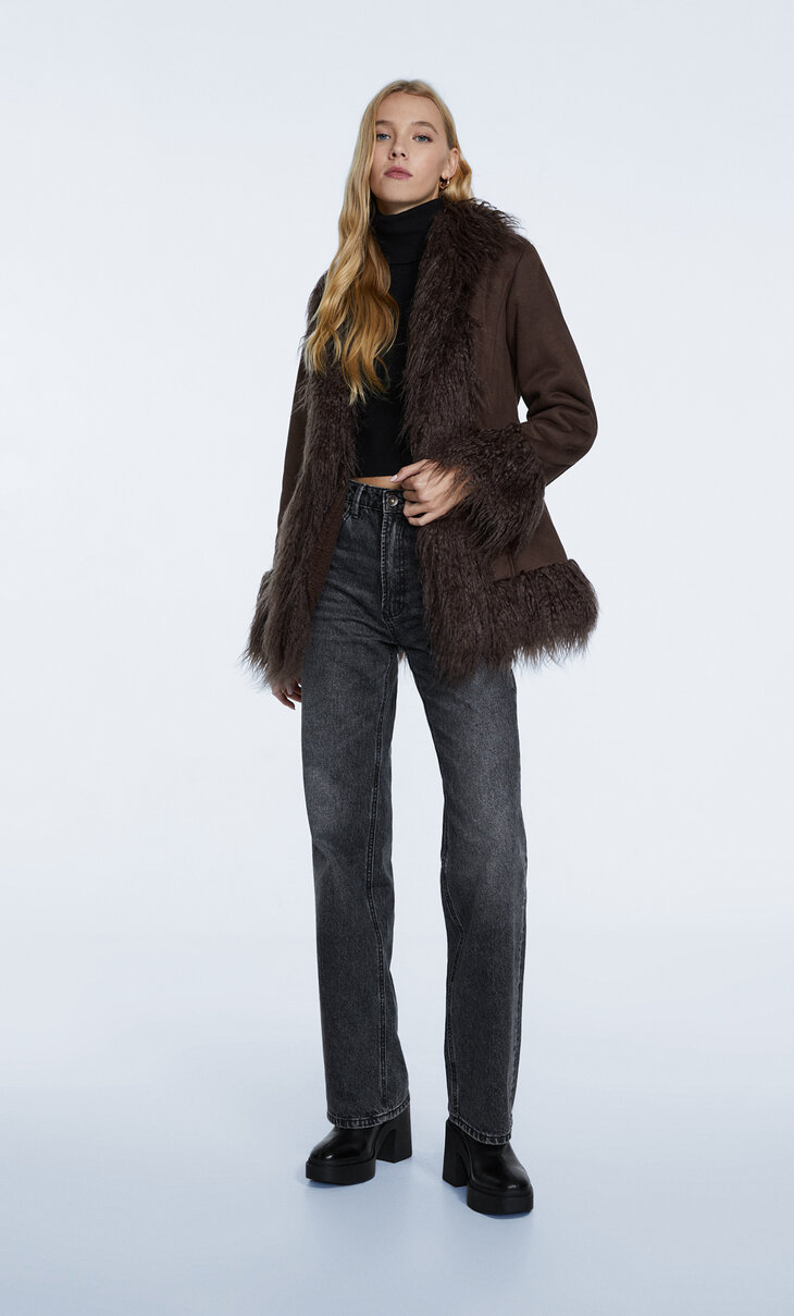 Double-faced coat with faux fur