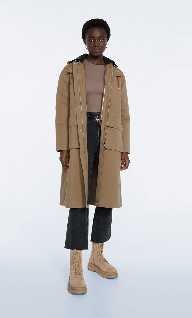 

Stradivarius Modischer Parka Gelbbraun L