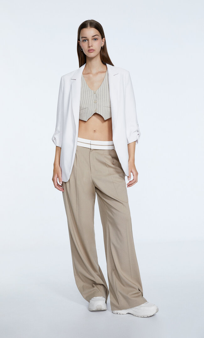

Stradivarius Blazer Manches Retroussées Écru S