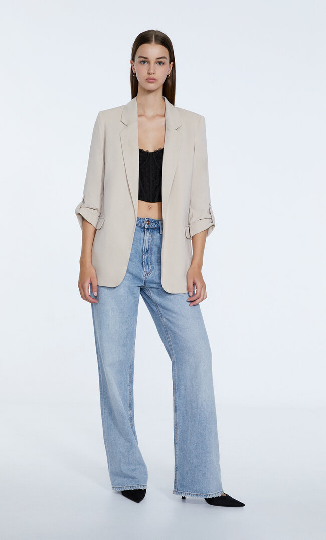 

Stradivarius Blazer Mit Hochgerollten Ärmeln. Steingrau M
