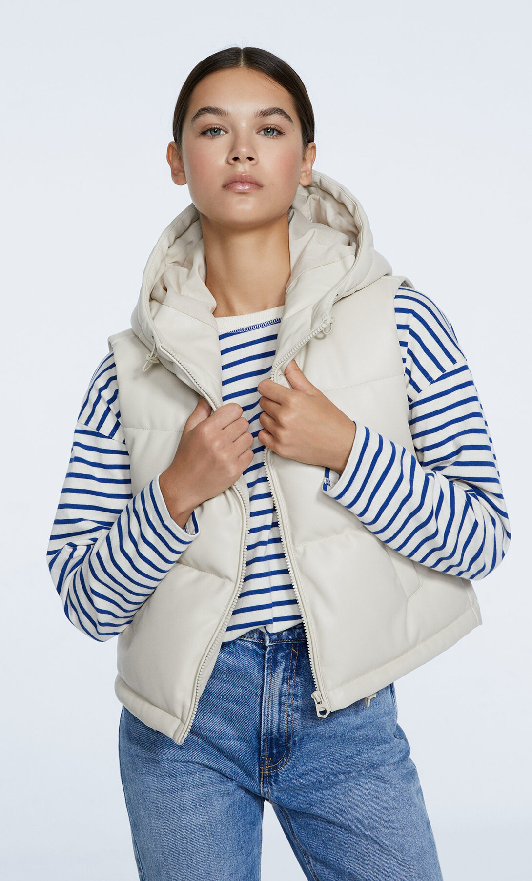 Faux leather short puffer gilet - Women 