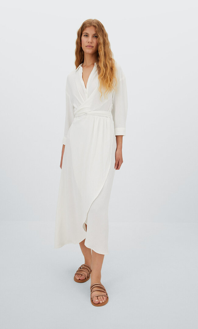 

Stradivarius Robe Midi Portefeuille Écru M