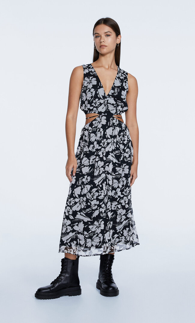 

Stradivarius Robe Midi Découpée Imprimée Vanille Xl