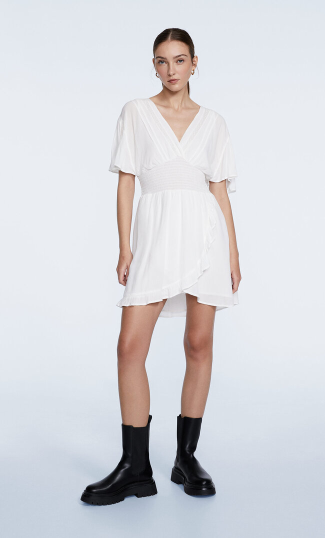 

Stradivarius Robe Courte Élastiquée Écru Xs