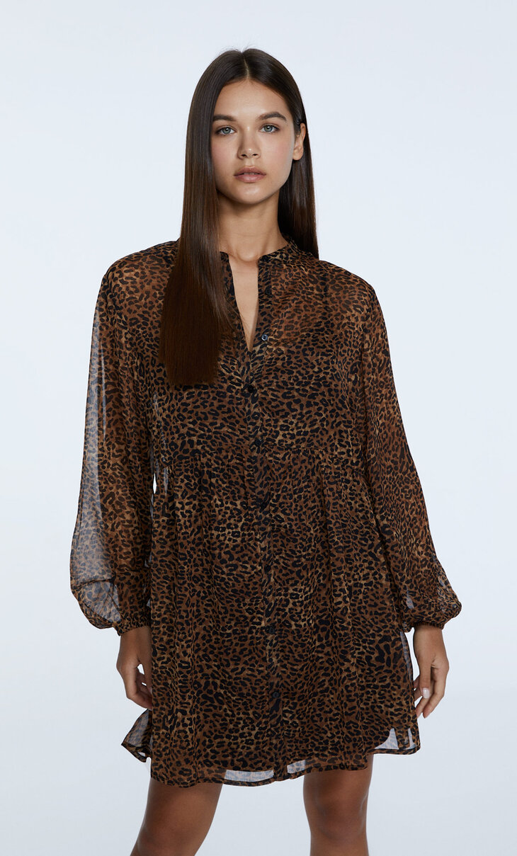 Short printed dress with a stand-up collar