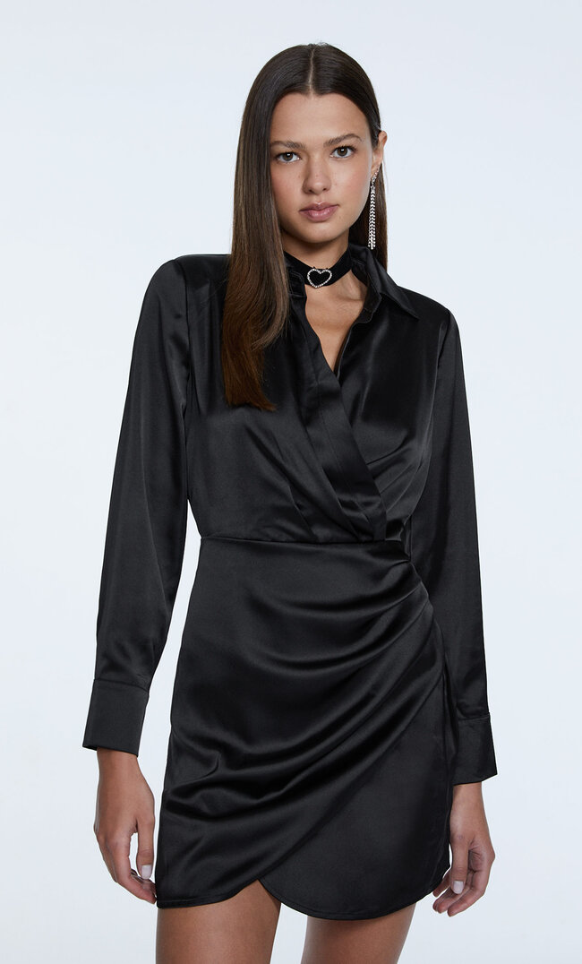 

Stradivarius Kurzes Kleid Aus Satin Mit Drapiertem Rock Schwarz L