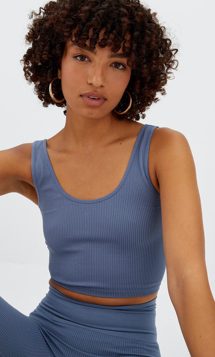 Seamless top with wide straps