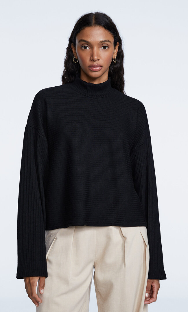 Stradivarius Aufgerautes Basic-Cropped-Oberteil Mit Patentmuster Schwarz Xs