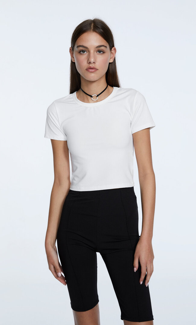 

Stradivarius Top Mit Kurzen Ärmeln Aus Polyamid Ecru M