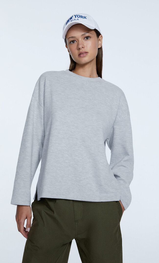 Stradivarius Aufgerautes Shirt Mit Rundhalskragen Grau Melange M