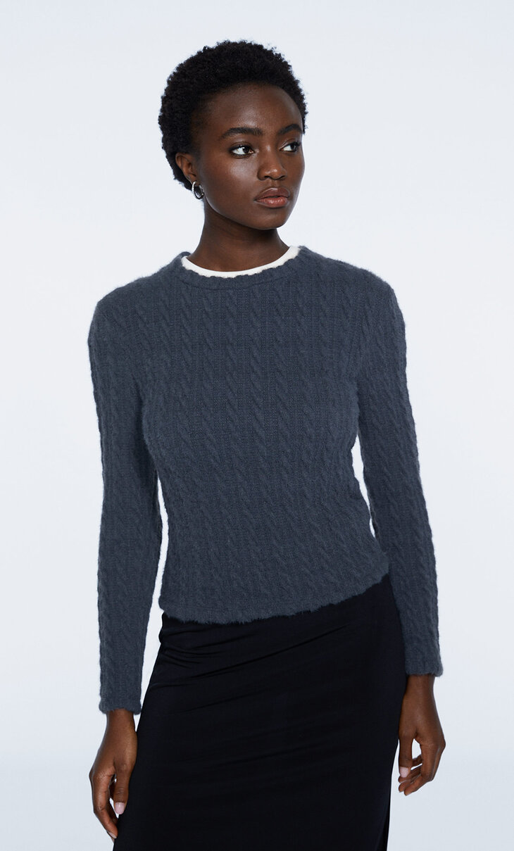Cable-knit napped top