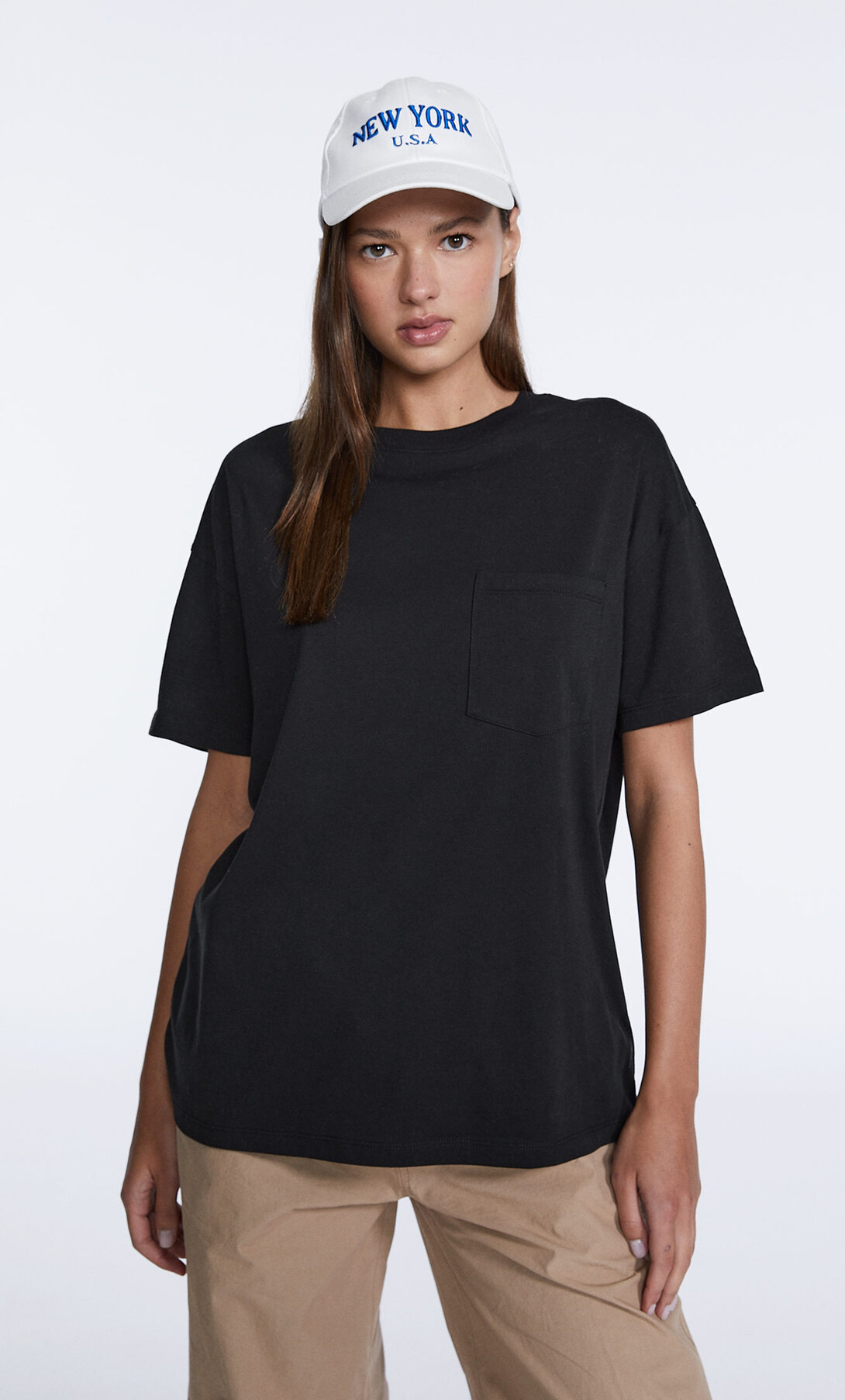 Oversize T-shirt with pocket - Women's 