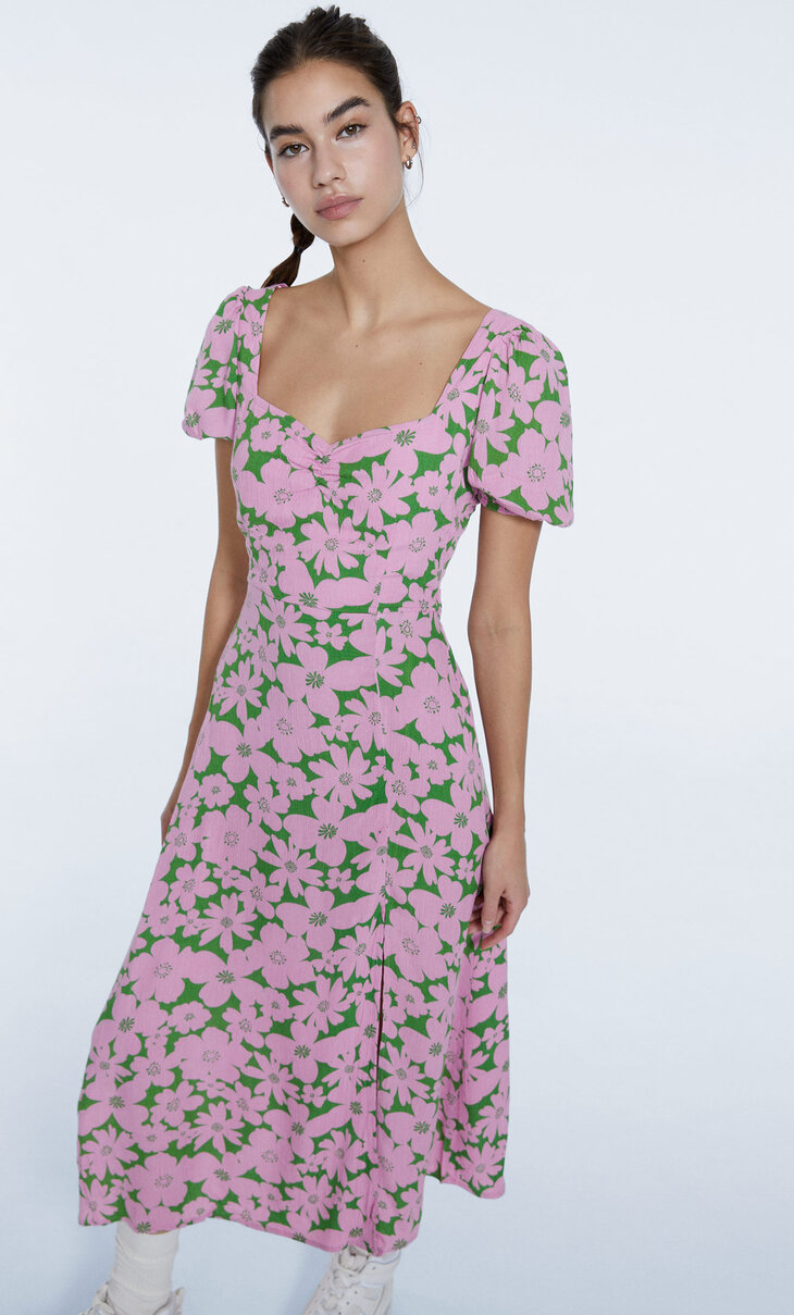 Платье с цветочным принтом и разрезом