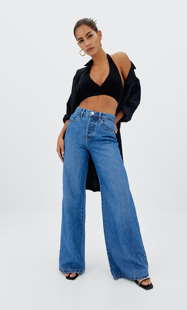

Stradivarius Jeansy O Kroju Wide Leg Denimowy Średni Light Blue 32