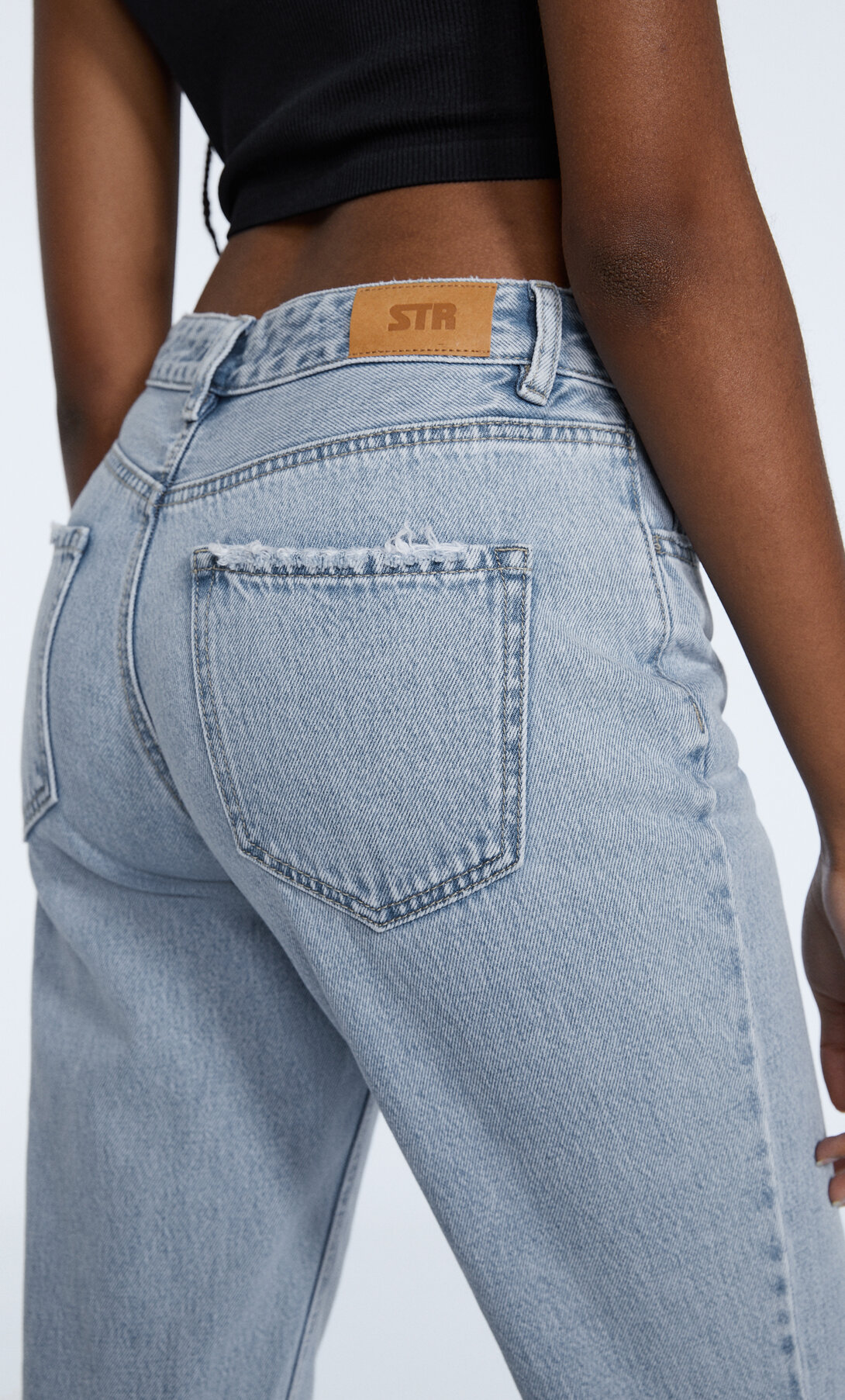 Straight-leg jeans - Women's Jeans 