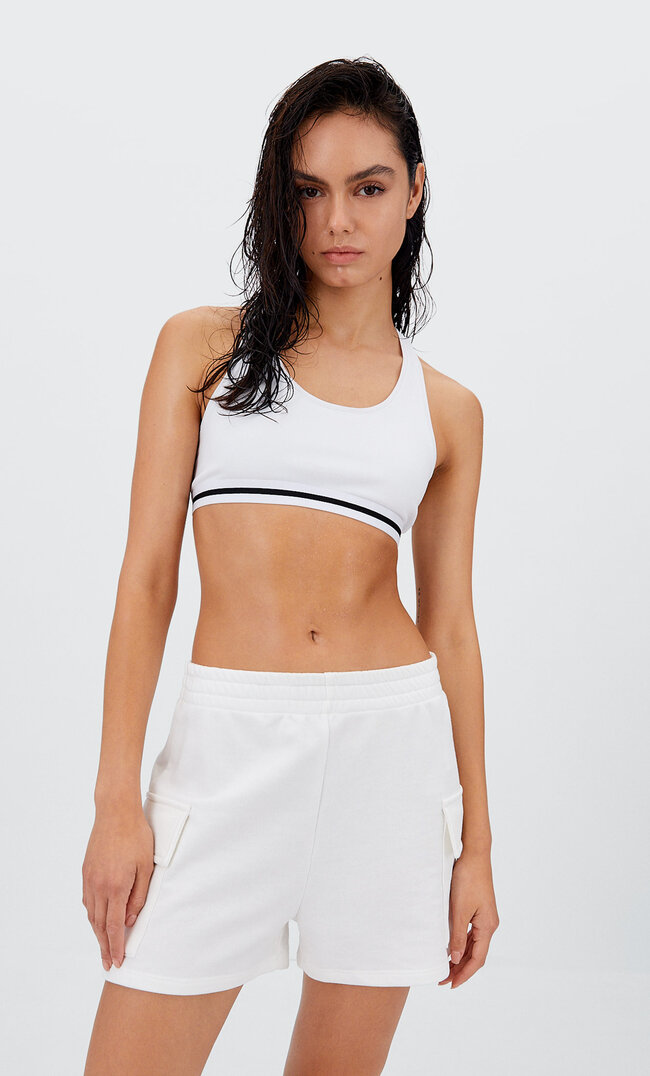 

Stradivarius Short Cargo De Sport Écru L