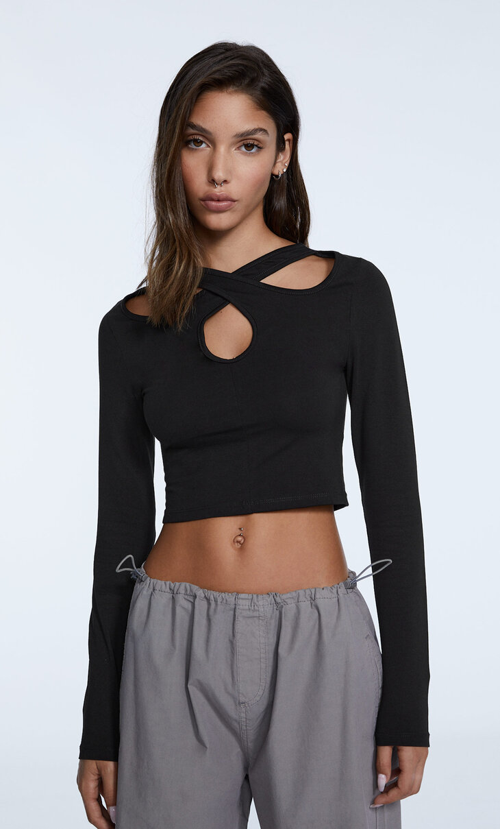 Crossover cut-out top
