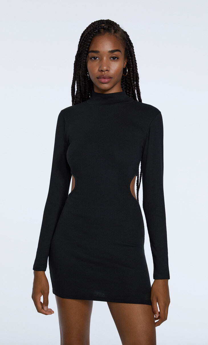 Long sleeve dress with cut-out sides