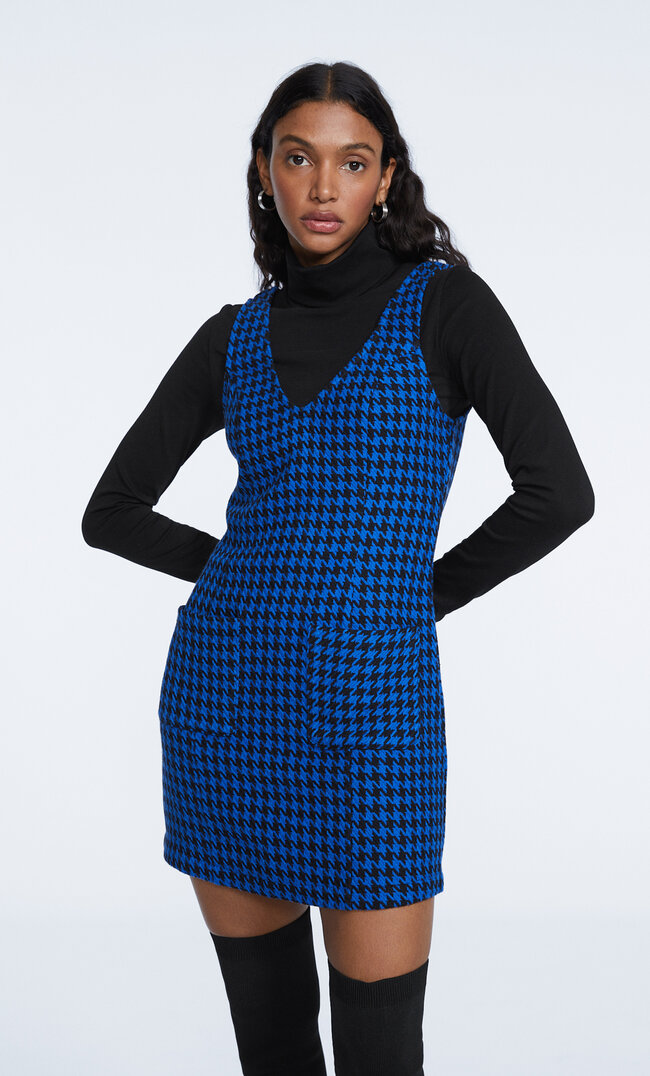 

Stradivarius Kurzes Kleid Mit Hahnentrittmuster Elektrisch Blau Xl