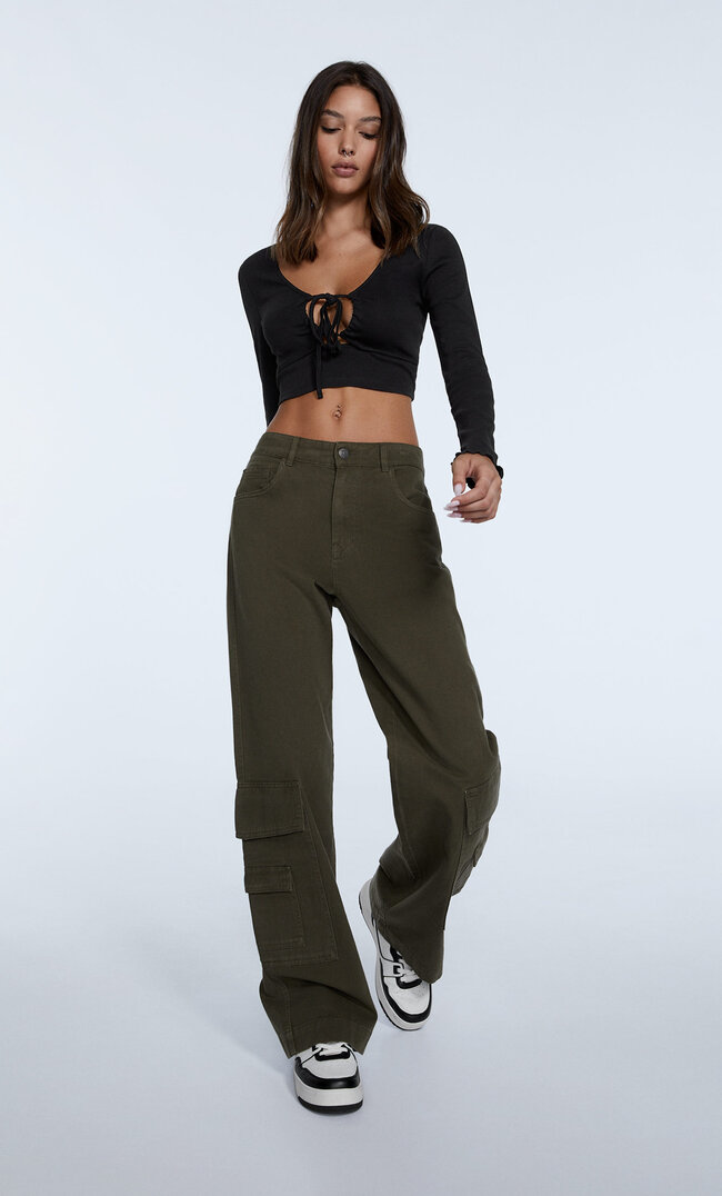 

Stradivarius Cargohose Mit Tiefsitzenden Taschen Khaki 44