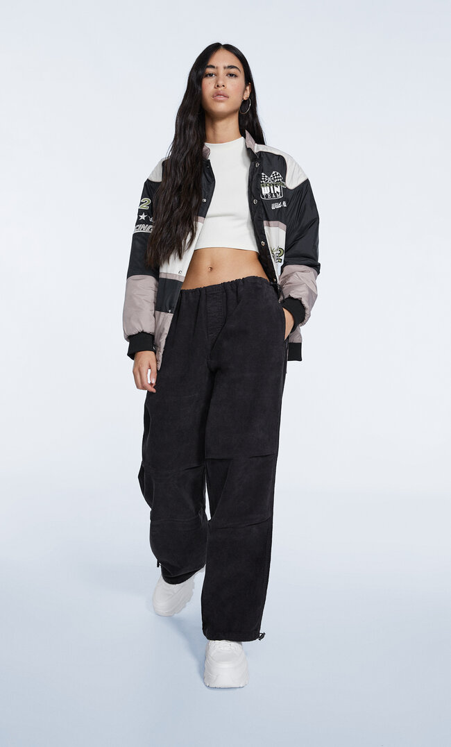 

Stradivarius Cordhose Mit Patentmuster Schwarz Xl