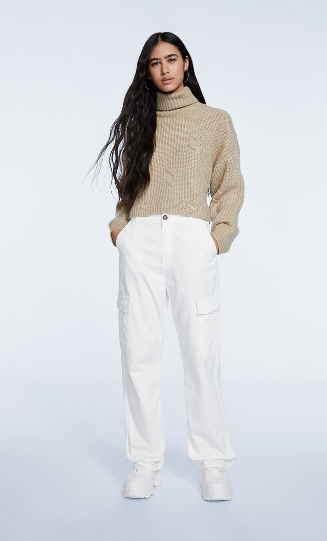 

Stradivarius Pantalon Regular Coupe Cargo Écru 40