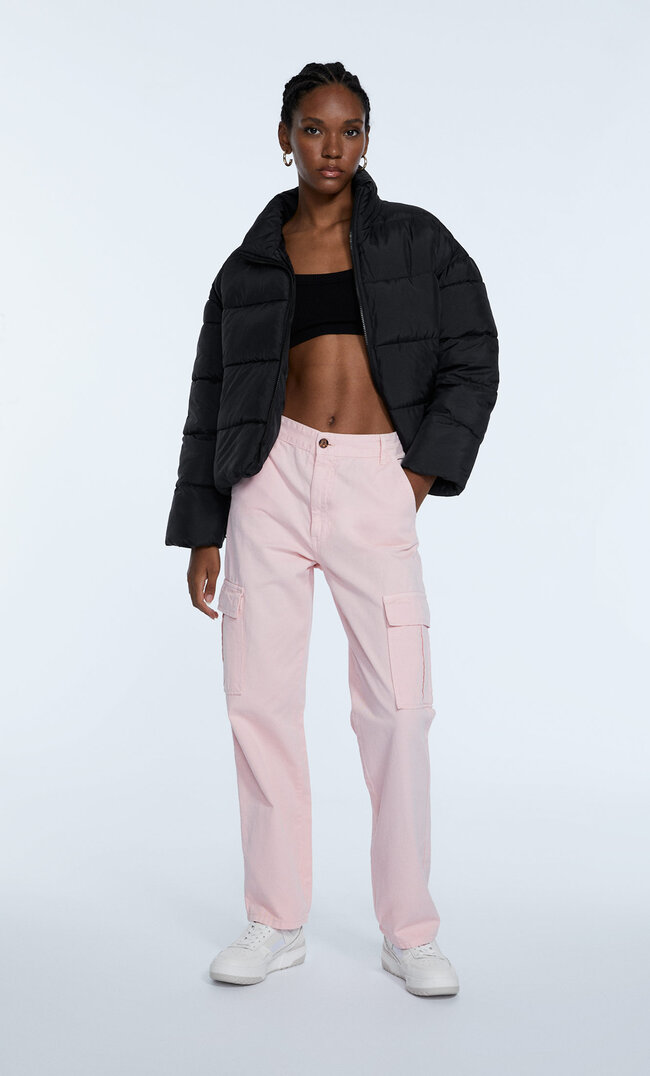

Stradivarius Cargohose Im Straight-Fit Pastellrosa 40