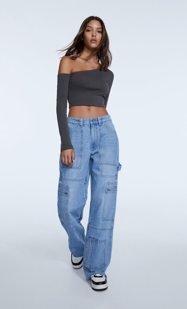 

Stradivarius Jeansy Cargo Z Szerokimi Nogawkami Denimowy Średni Light Blue 44