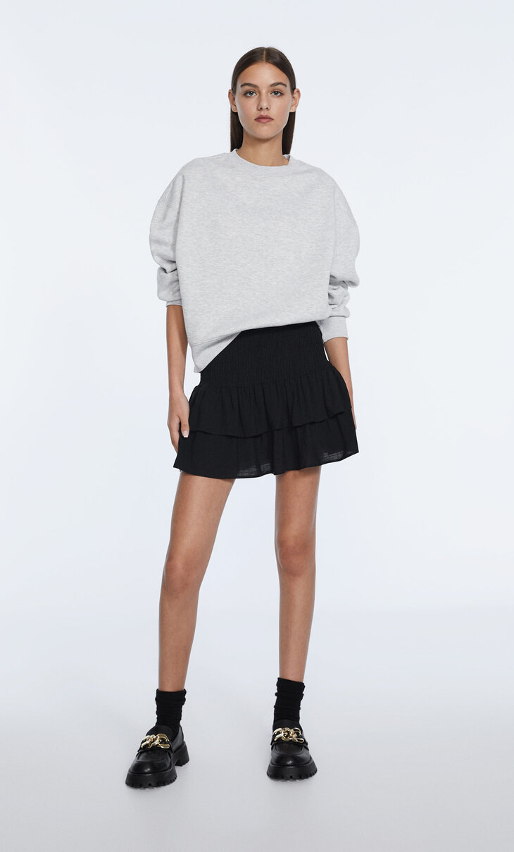 Ruffled elastic skirt