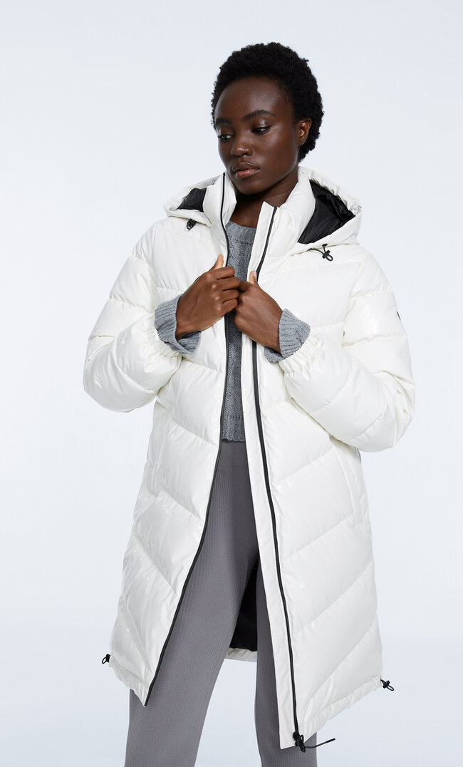 

Stradivarius Langer Metallic-Steppmantel Ecru Xs