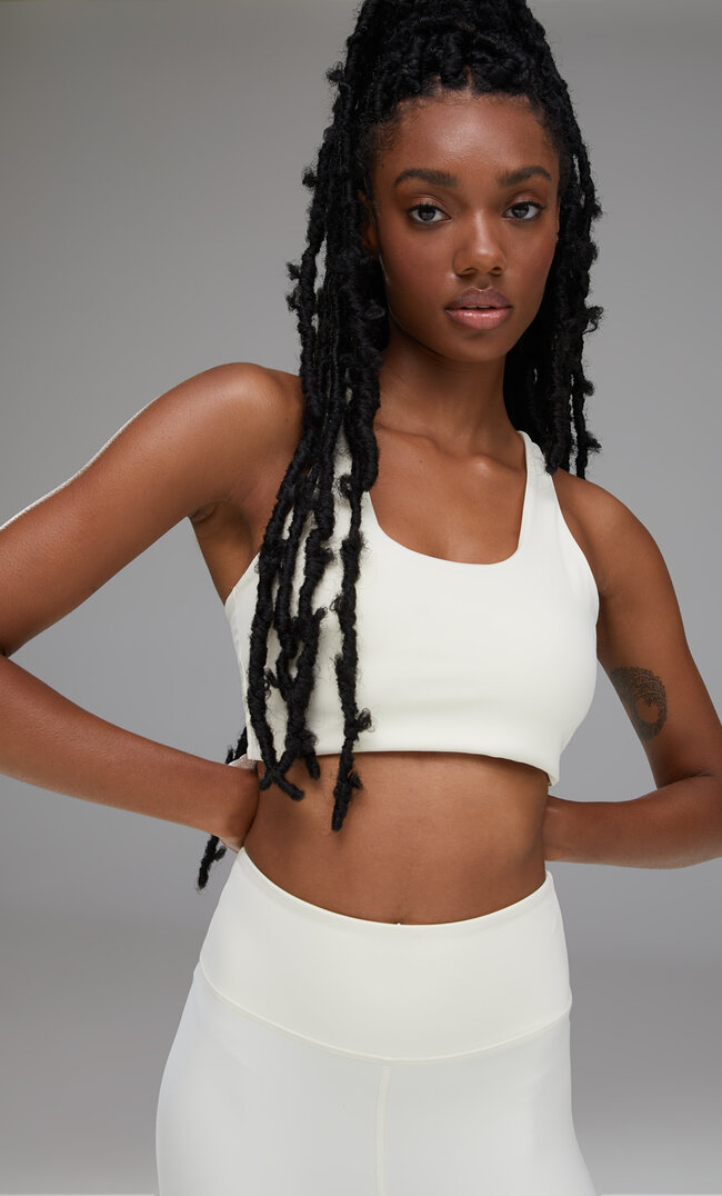 Stradivarius Figurformendes Sporttop Vanille Xs