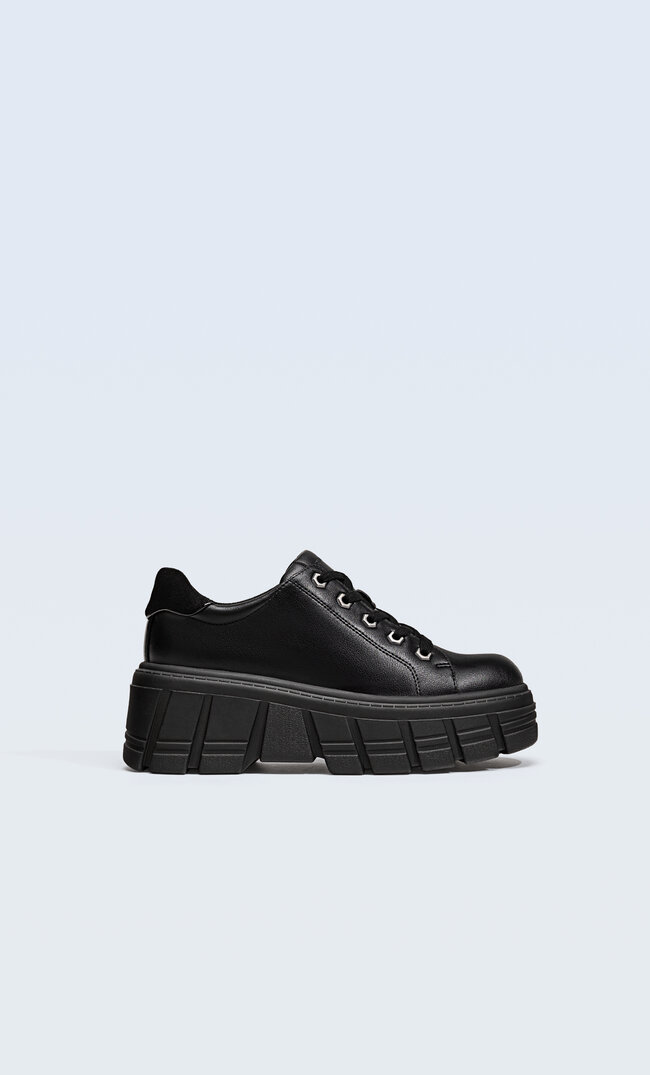 

Stradivarius Buty Sportowe Na Platformie Xl Czarny 38