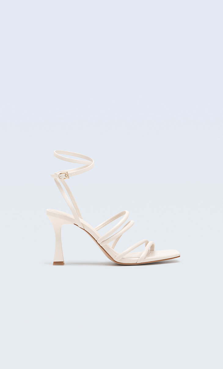 Tutti - Scarpe da donna - Collezione 2022 | Stradivarius Italia