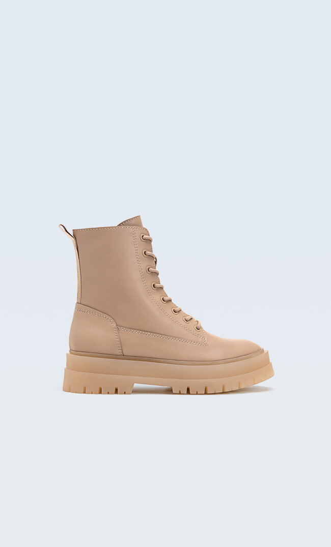 

Stradivarius Bottines Plates À Lacets Beige 41
